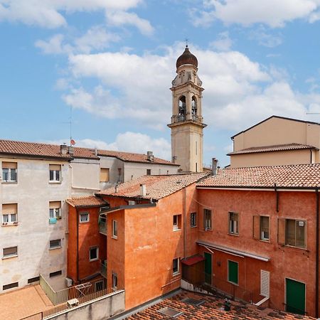 Domus Verona - Ampia Residenza Filippini A Pochi Passi Dall'Arena Exterior foto